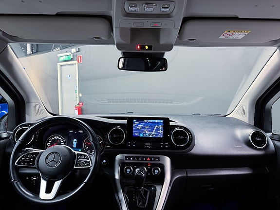 Mercedes-Benz T180 d 2 of 20