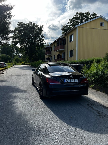 Mercedes-Benz CLA45 3 of 5