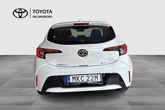 Toyota Corolla 3 of 11