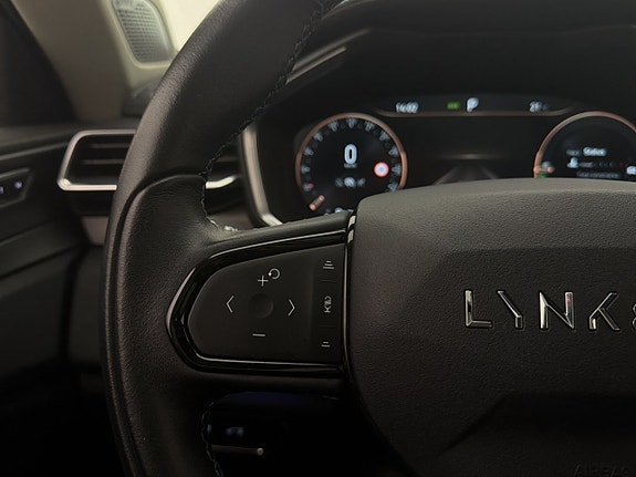 Lynk & Co 01 27 of 30