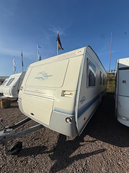 Adria Unica C 743 PU 2 of 17
