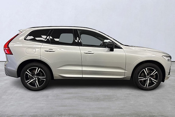 Volvo XC60 3 of 23
