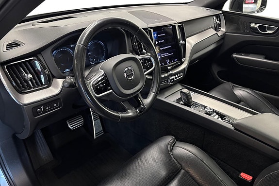 Volvo XC60 8 of 23