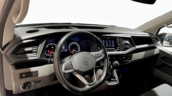 Volkswagen Transporter 10 of 13