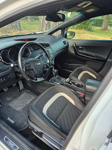 Kia Ceed 9 of 9