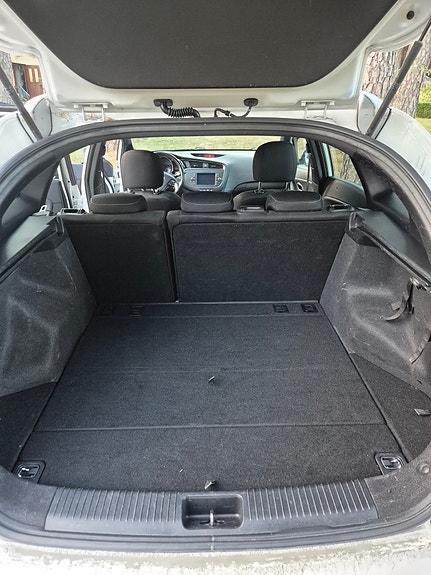 Kia Ceed 8 of 9
