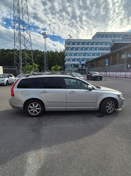Volvo V50 5 of 6