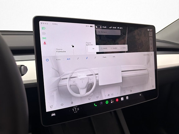 Tesla Model Y 29 of 30