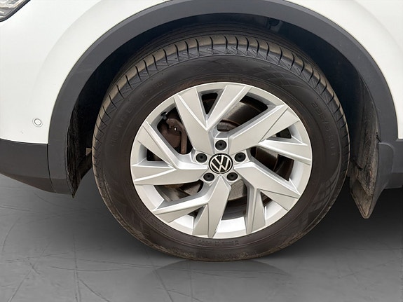 Volkswagen Tiguan 29 of 30
