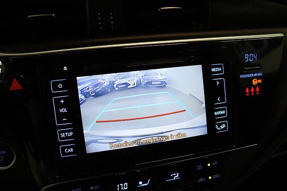 Toyota Auris 16 of 18