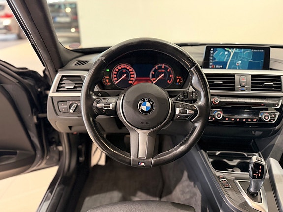 BMW 320d 10 of 13