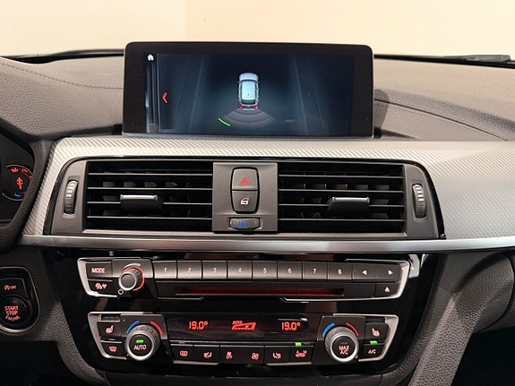 BMW 320d 11 of 13