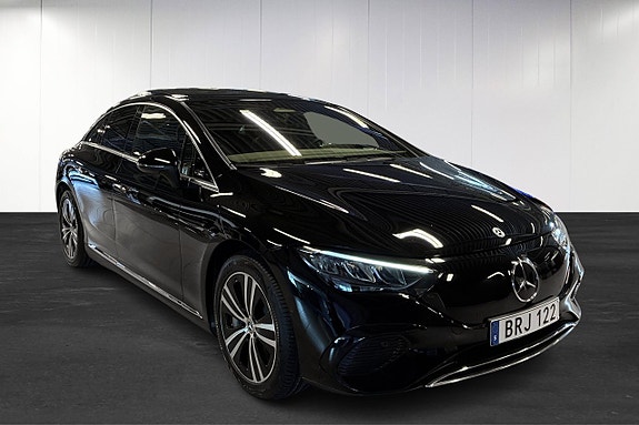 Mercedes-Benz EQE300 2 of 22