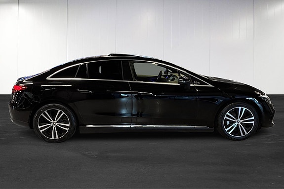 Mercedes-Benz EQE300 8 of 22