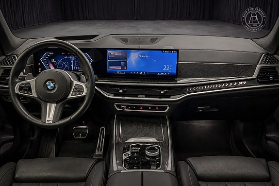BMW X7 7 of 12