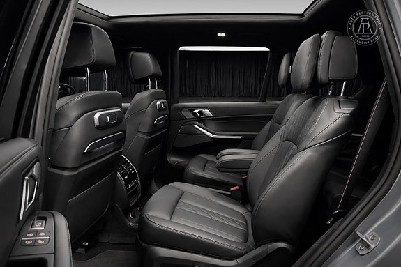 BMW X7 10 of 12