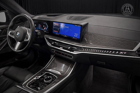 BMW X7 9 of 12