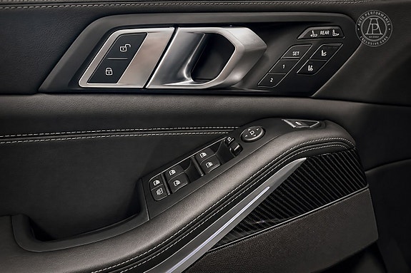 BMW X7 8 of 12