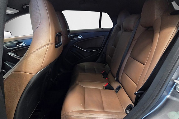 Mercedes-Benz CLA220 d 12 of 21