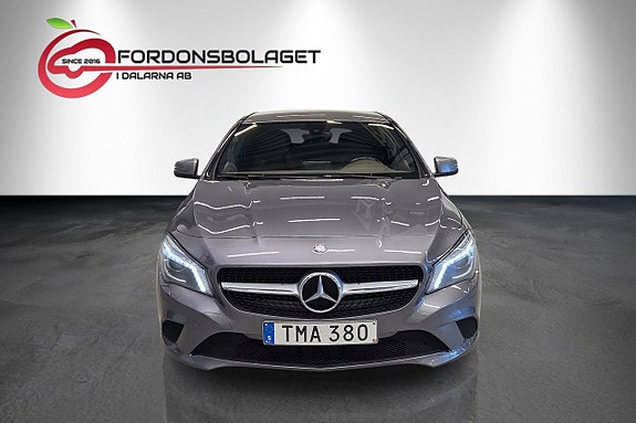 Mercedes-Benz CLA220 d 2 of 21