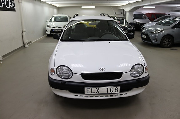 Toyota Corolla 4 of 21