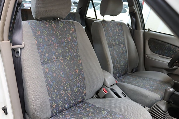 Toyota Corolla 17 of 21