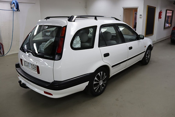 Toyota Corolla 6 of 21