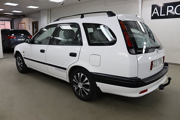 Toyota Corolla 8 of 21