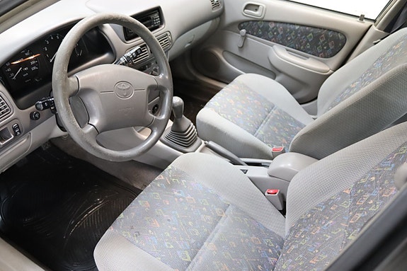 Toyota Corolla 12 of 21