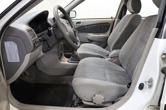Toyota Corolla 11 of 21