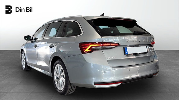 Skoda Octavia 3 of 10