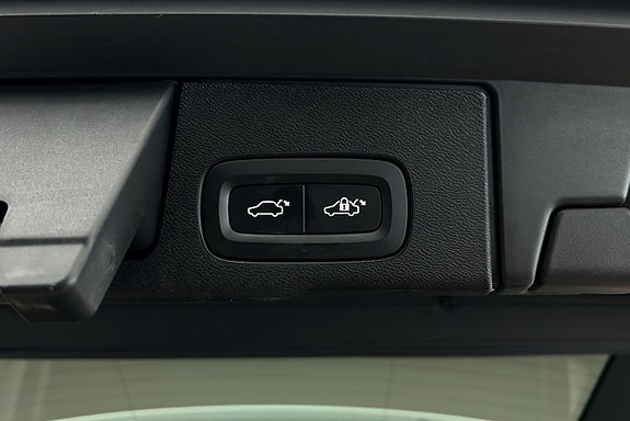 Volvo XC60 15 of 29