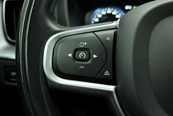 Volvo XC60 25 of 29