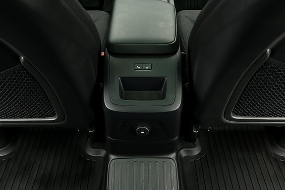 Volvo XC60 22 of 29