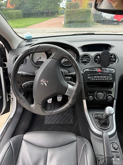 Peugeot 308 5 of 15