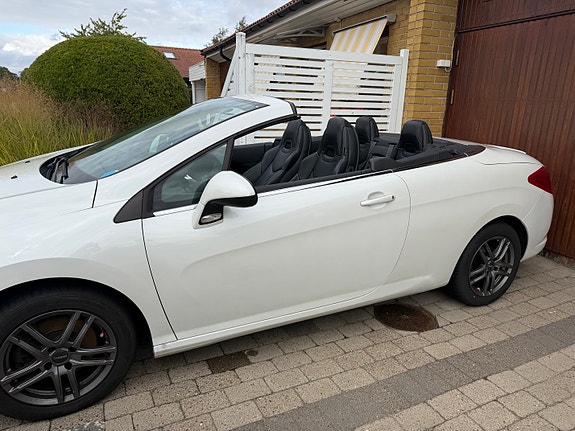 Peugeot 308 4 of 15