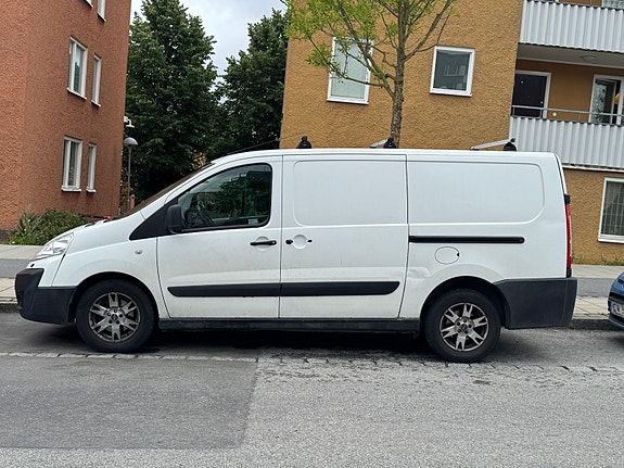 Toyota Proace 2 of 13