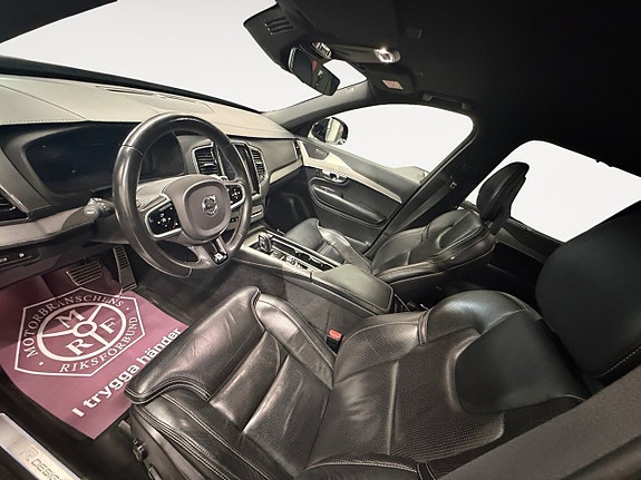 Volvo XC90 9 of 14