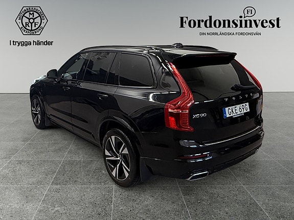 Volvo XC90 3 of 14