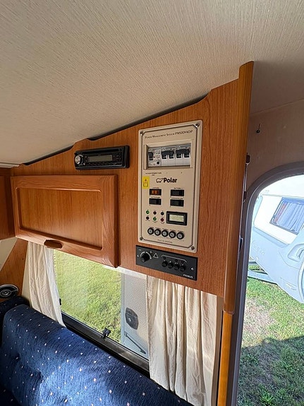 POLAR 560 GS. Vattenburen värme/Dubbelsäng/Förtält.1998 12 of 12