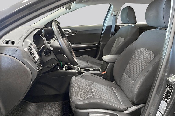 Kia Ceed 8 of 14
