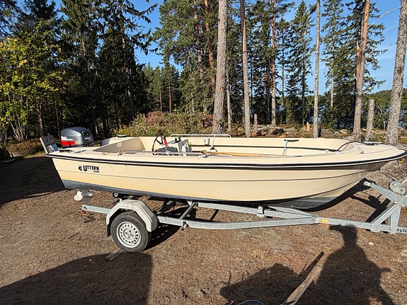 Uttern 4500 med 40 hk Enduro, Garmin plotter och automatisk länspump 7 of 8