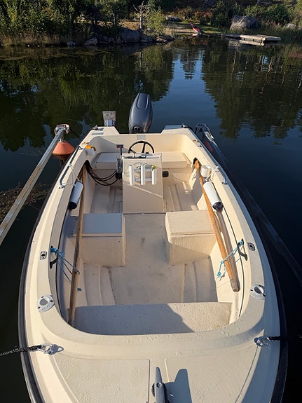 Uttern 4500 med 40 hk Enduro, Garmin plotter och automatisk länspump 3 of 8