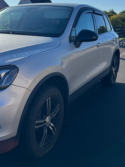 Volkswagen Touareg 3 of 4
