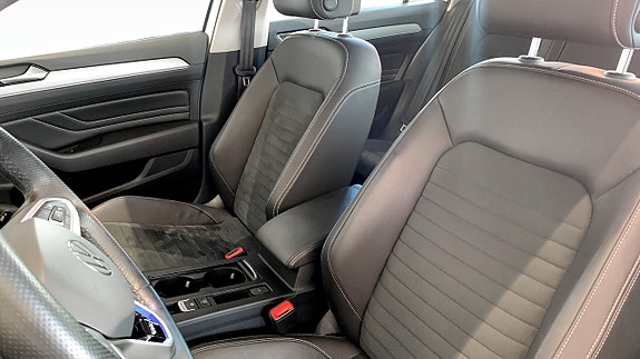 Volkswagen Passat 8 of 18
