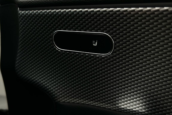 Mercedes-Benz A250 e 16 of 22