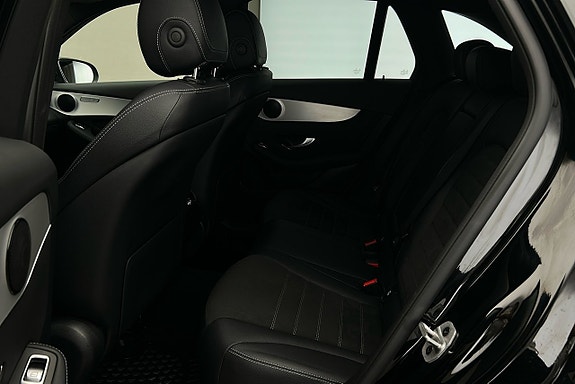 Mercedes-Benz GLC300 de 13 of 24