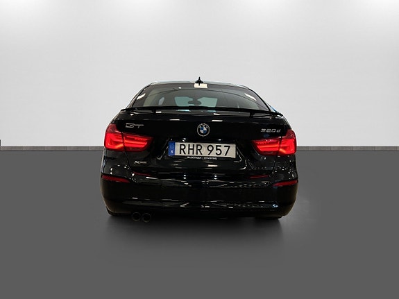 BMW 320d 5 of 23