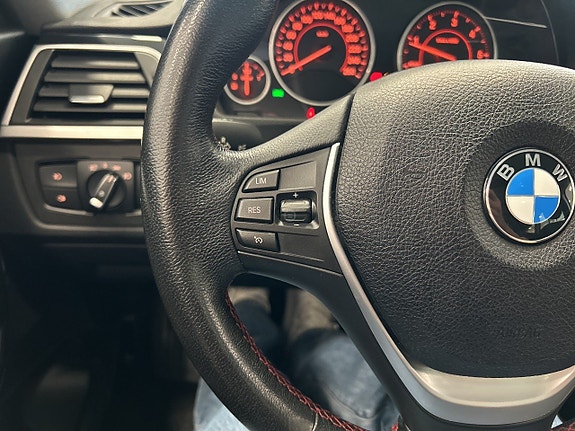 BMW 320d 13 of 23