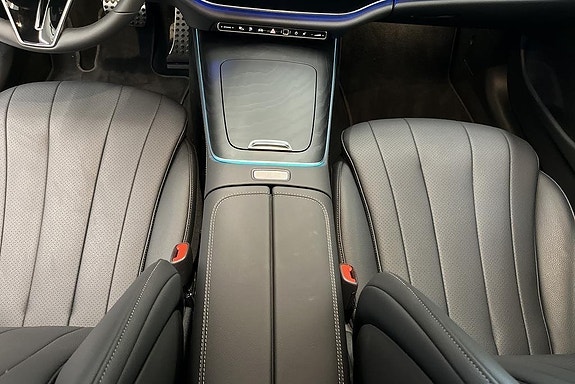 Mercedes-Benz E300 12 of 20